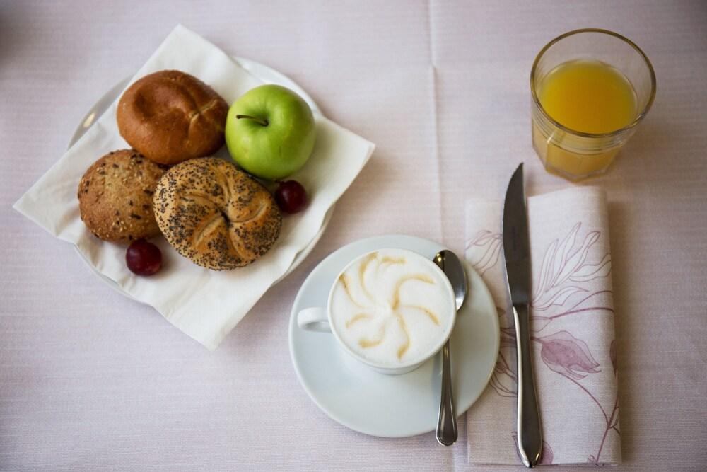 Hotel Pittini 게모나 델 프리울리 외부 사진
